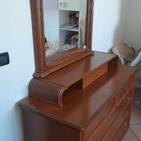 COMò IN LEGNO CON SPECCHIO E CASSETTIERA