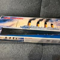 Modellino Titanic