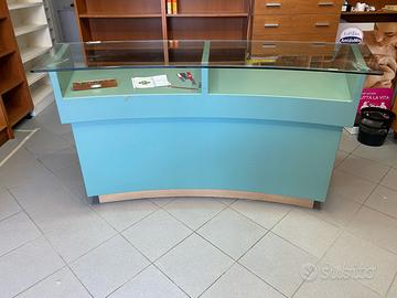 Bancone  espositori  farmacie parafarmacie negozi