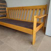 Divano in legno