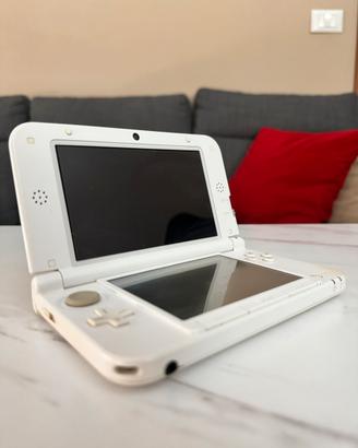 Nintendo 3DS XL bianco + caricatore