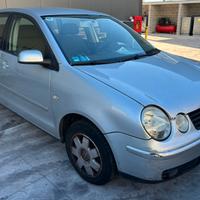 VOLKSWAGEN POLO per ricambi usati