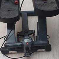 mini stepper per allenare gambe glutei e braccia 
