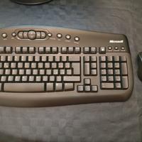 3 kit tastiere e mouse wireless Microsoft logitech