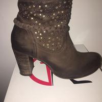 Stivaletti marroni con strass Made in italy n.38