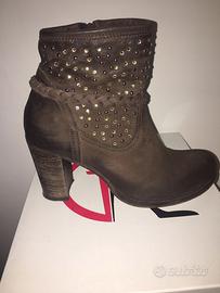 Stivaletti marroni con strass Made in italy n.38