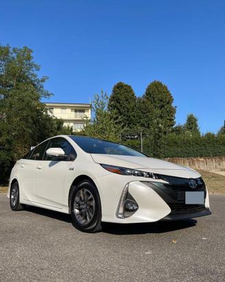 Toyota Prius PHV Plug-in