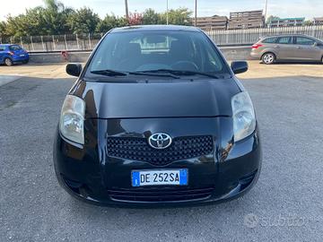 Toyota Yaris 1.4 D-4D 5 porte Sol