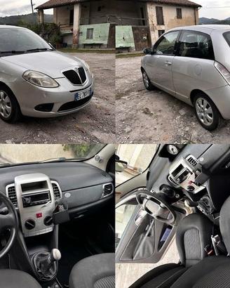 Auto Lancia y 1.3