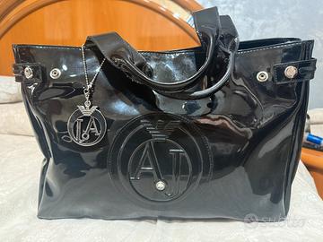 Borsa armani jeans nero lucido