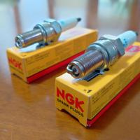 Candele NGK Cr8eb 2pz