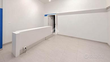 NEGOZIO A BRUGHERIO