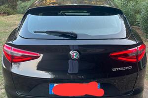 Alfa Romeo Stelvio

2.2 t B-Tech rwd 190cv auto

