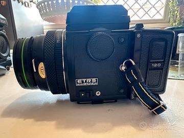 Macchina fotografica zenza bronica