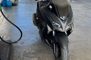 KYMCO X-TOWN 300i – 2023 – SOLO 3.700 KM