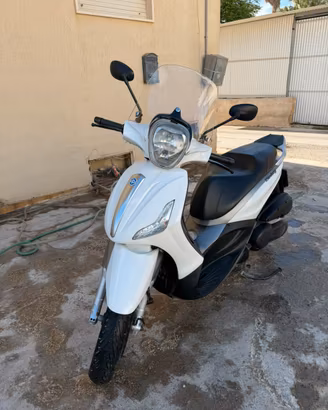 Piaggio Beverly 350 Sport Touring