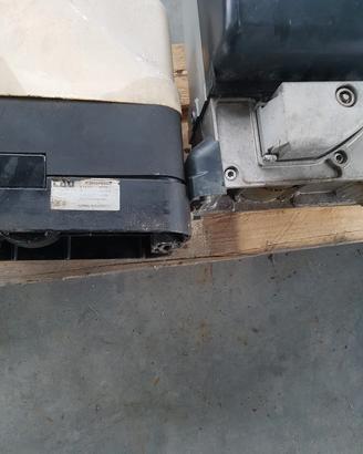 Motori elettrici per cancelli 