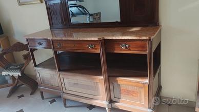 mobile antico con marmo