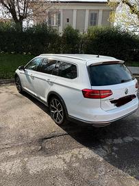 Volkswagen passat alltrack