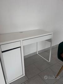 Scrivania ikea