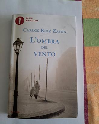 L'ombra del vento Carlos Ruiz Zafone mondadori lis