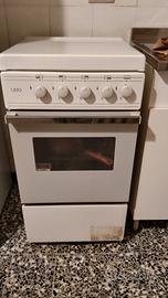 cucina a gas 4 fuochi con forno mai usato