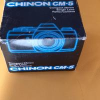 macchina fotografica con rullino Chinon CM-5
