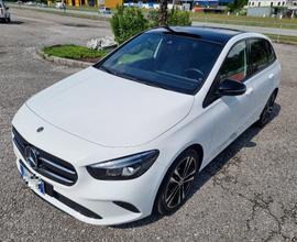 MERCEDES-BENZ B 180 d Automatic Executive