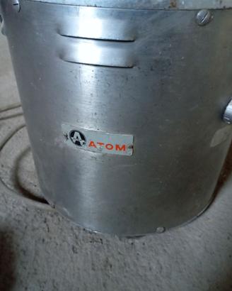 Trita tutto Atom