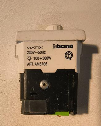 Dimmer Varialuce BTicino Matix AM5706