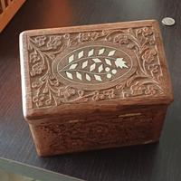Scatola in legno decorata