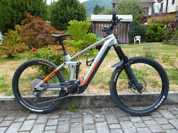 cube stereo hybrid 160 hpc sl 750
