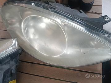 Mercedes classe A w169, gruppi ottici fari 