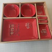 Set Sushi Giapponese in ceramica rossa Leggi descr