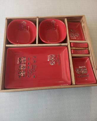 Set Sushi Giapponese in ceramica rossa Leggi descr