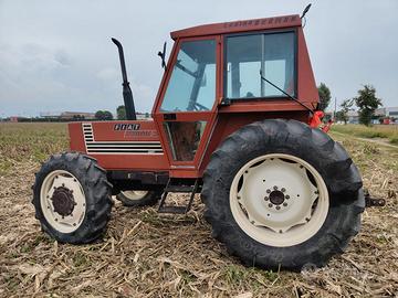 TRATTORE  FIAT 880DT5