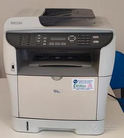 stampante lasermultifunzione Ricoh con toner nuovo