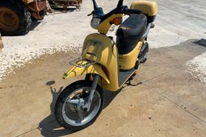 Piaggio free 50 Motorino per il mare