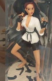 TOMB RAIDER LARA CROFT 1997 Action Figure