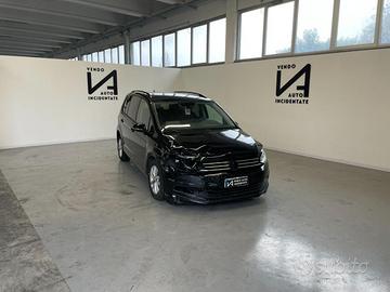 VOLKSWAGEN Touran 1.6 TDI SCR COMFORTLINE BLUEMO