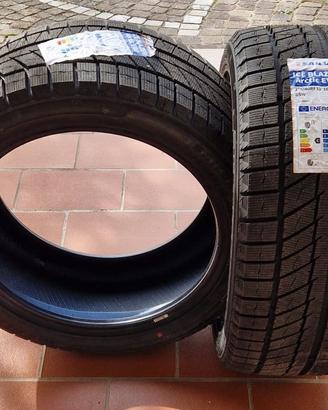 Pneumatici invernali Sailun Ice Blazer 275/40 R19