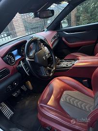 Maserati  levante del 2019