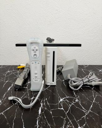 NINTENDO WII COMPLETA DI TUTTO
