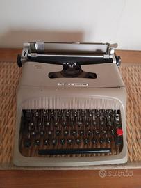 macchina da scrivere Olivetti studio 44