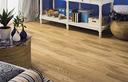 stock-parquet-tavola-con-pochi-nodi-a-parma