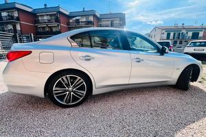 Infiniti Q50 2.2 diesel AT Sport
