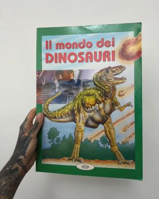Libro “Il mondo dei dinosauri”