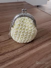 Portamonete bianco fatto a mano chiusura Clic Clac