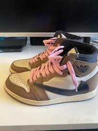 Jordan 1 Travis scott