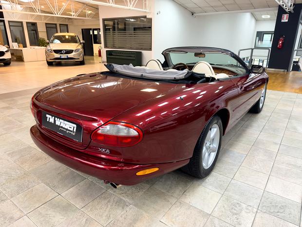 Jaguar XK8 Convertible 4.0 GU5498
